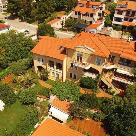 Villa Alexandra 4 Пьешчана-Увала Экстерьер фото